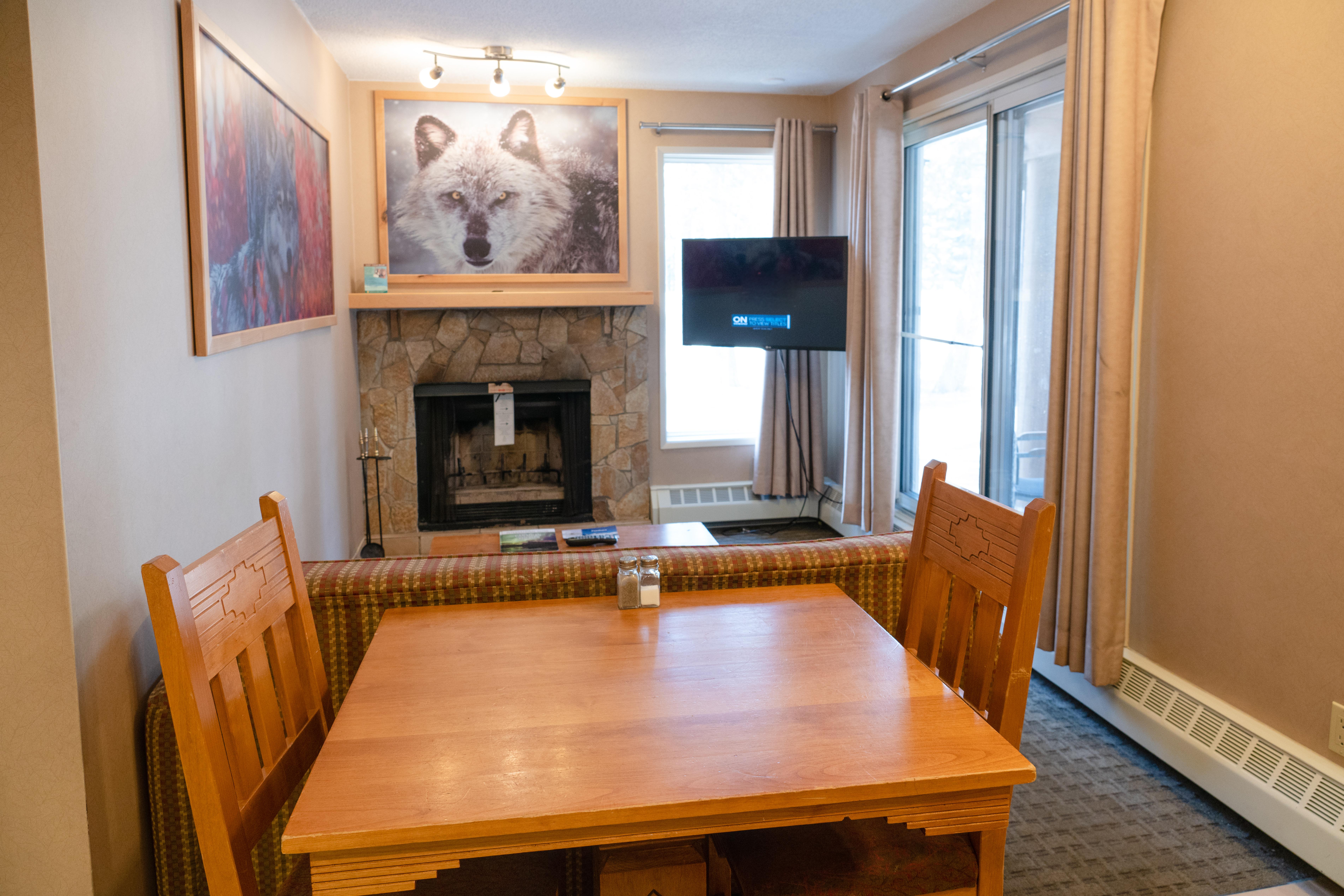 Hotel Rocky Mountain 3*