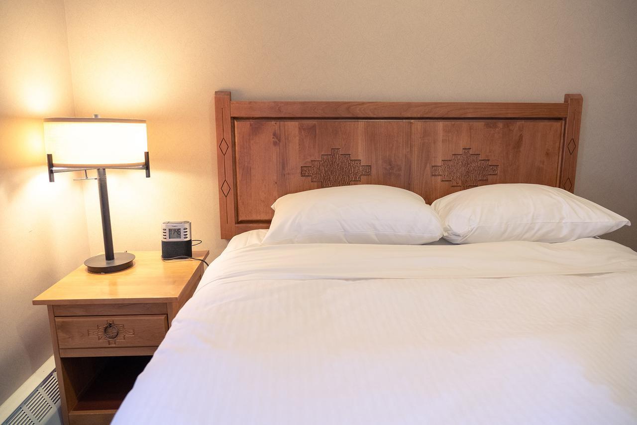 Rocky Mountain Hotel
