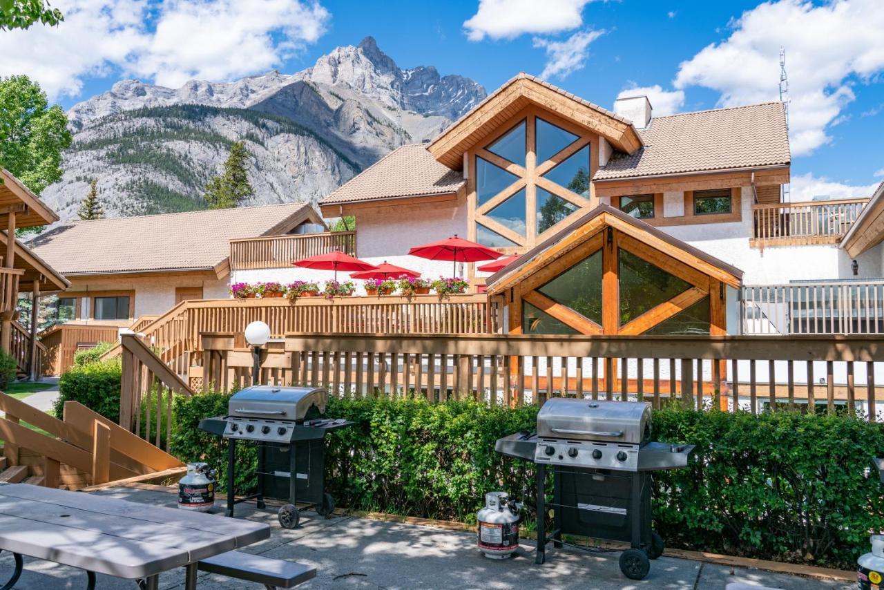 Rocky Mountain Hotel